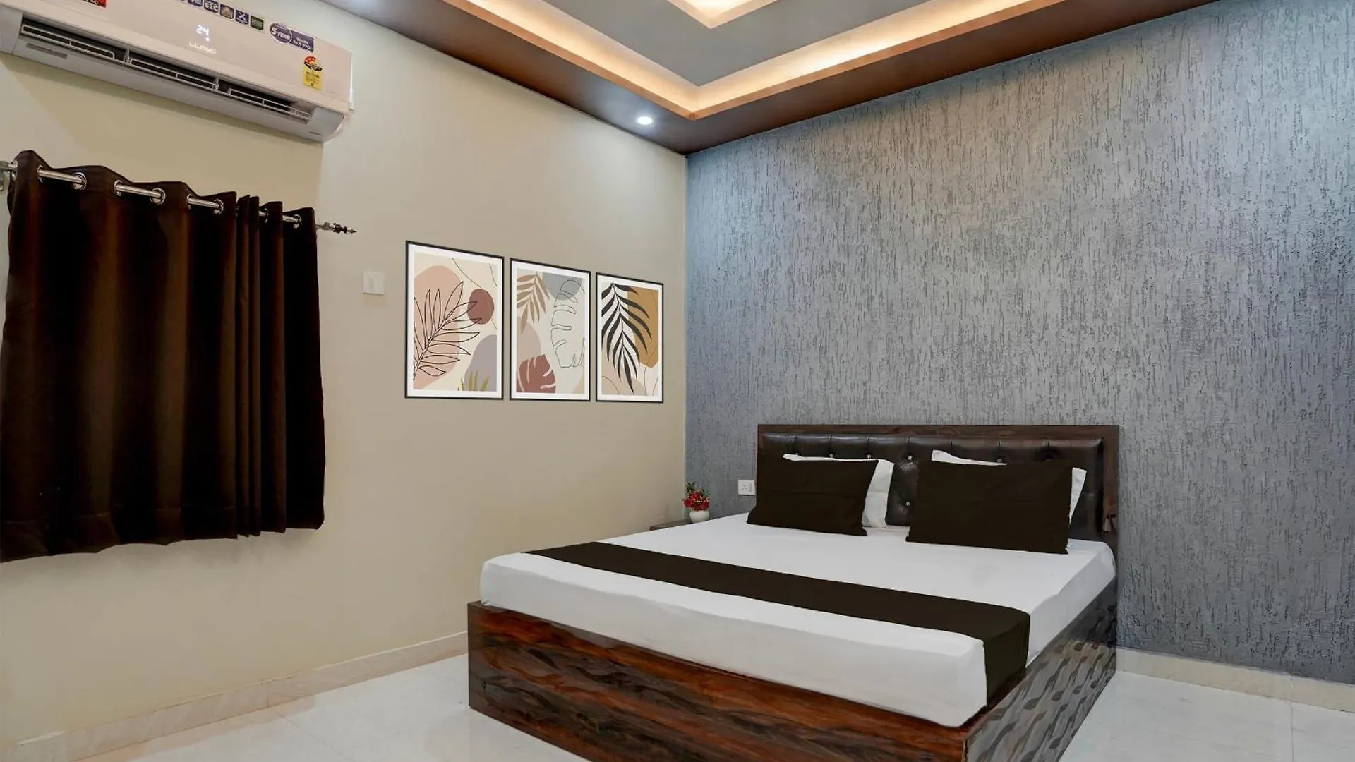 Hotel O The Shivaaay Residency Ramnagar